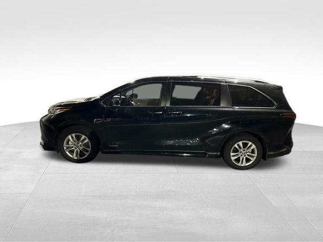 2021 Toyota Sienna Limited