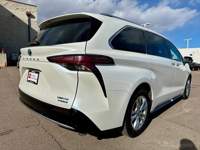 2021 Toyota Sienna Limited