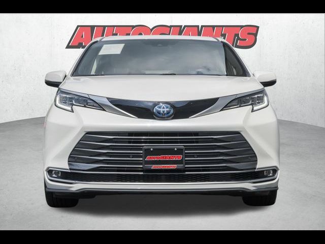 2021 Toyota Sienna Limited