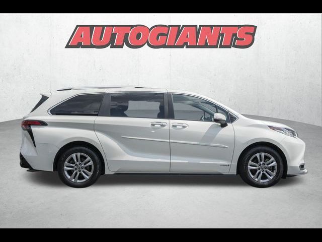 2021 Toyota Sienna Limited