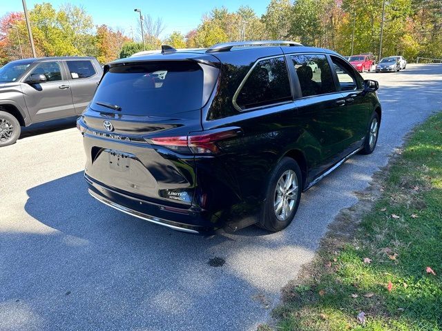 2021 Toyota Sienna Limited