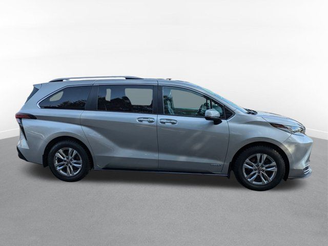 2021 Toyota Sienna Limited