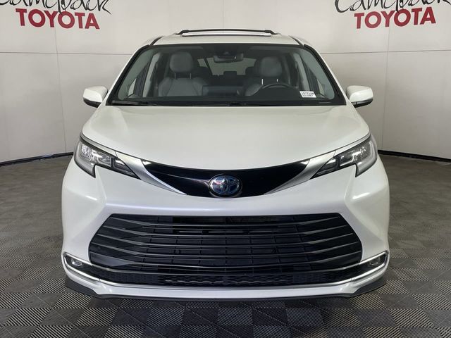 2021 Toyota Sienna Limited