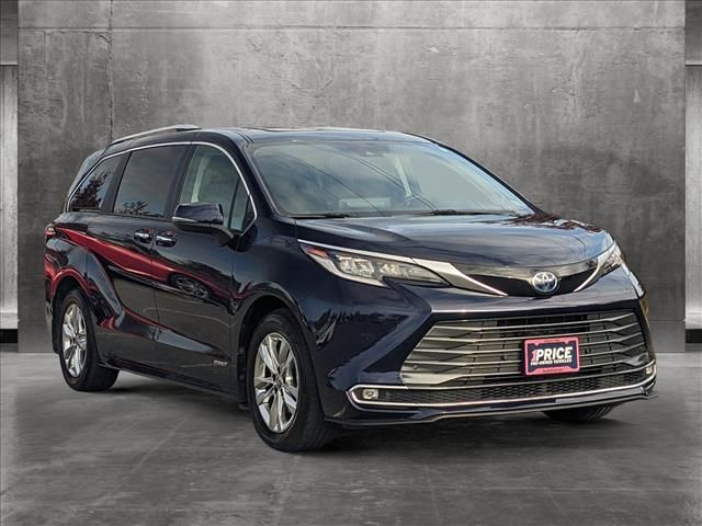 2021 Toyota Sienna Limited