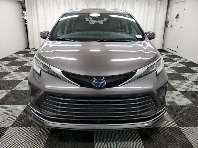 2021 Toyota Sienna Limited