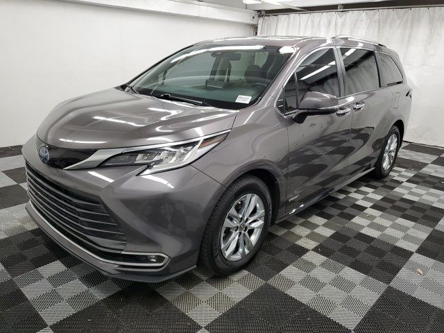 2021 Toyota Sienna Limited