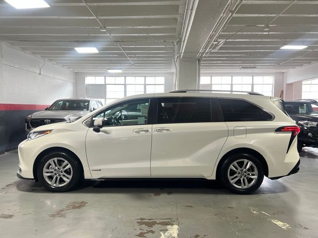 2021 Toyota Sienna Limited