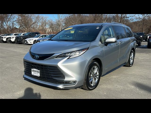 2021 Toyota Sienna Limited