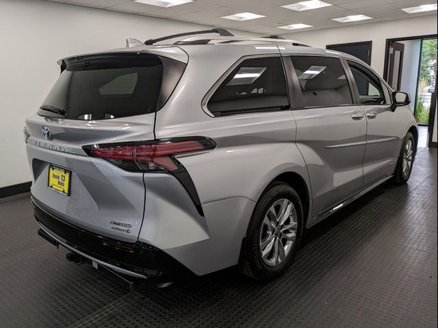 2021 Toyota Sienna Limited