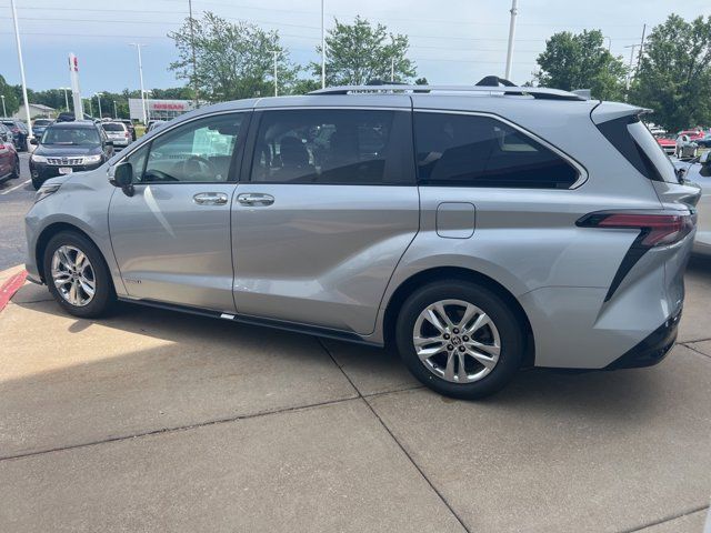 2021 Toyota Sienna Limited