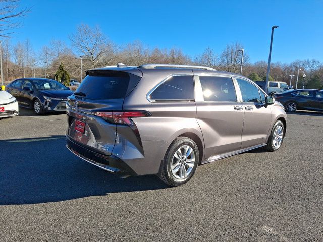 2021 Toyota Sienna Limited