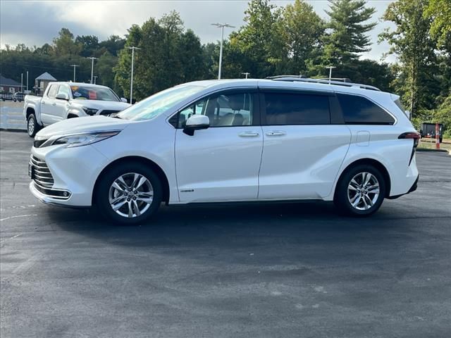 2021 Toyota Sienna Limited