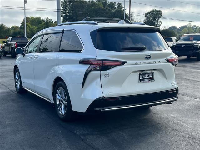 2021 Toyota Sienna Limited