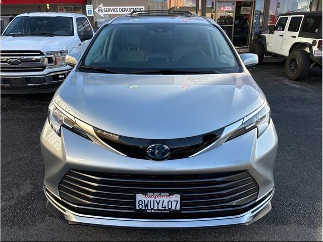 2021 Toyota Sienna Limited