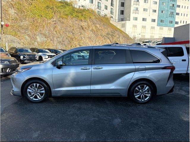 2021 Toyota Sienna Limited