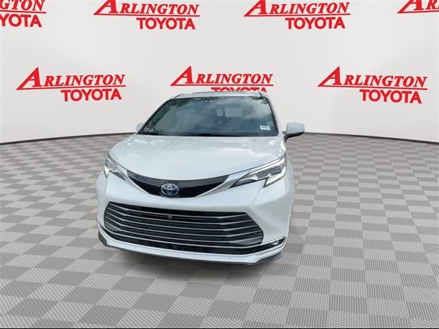 2021 Toyota Sienna Platinum