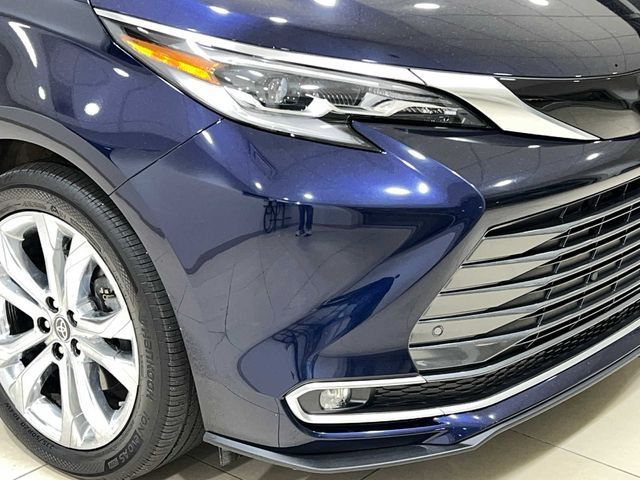 2021 Toyota Sienna Platinum