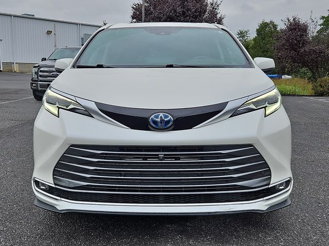 2021 Toyota Sienna Platinum