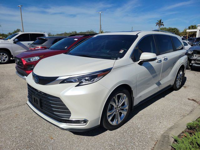 2021 Toyota Sienna Platinum