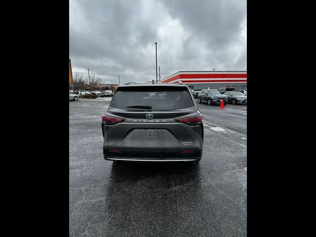 2021 Toyota Sienna Platinum