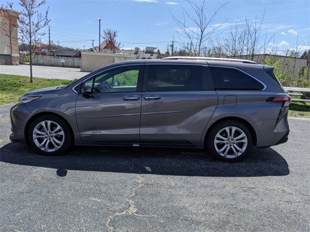 2021 Toyota Sienna Platinum