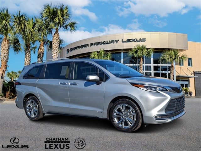 2021 Toyota Sienna Platinum