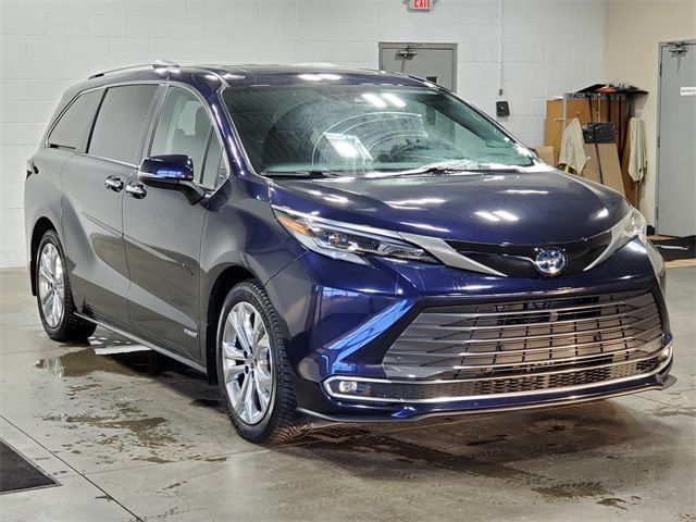 2021 Toyota Sienna Platinum