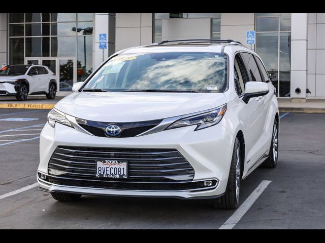 2021 Toyota Sienna Platinum