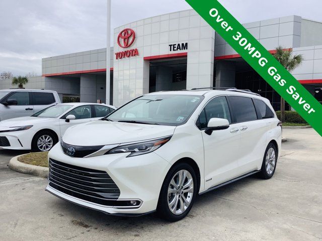 2021 Toyota Sienna Platinum