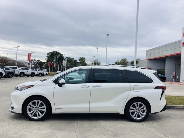 2021 Toyota Sienna Platinum