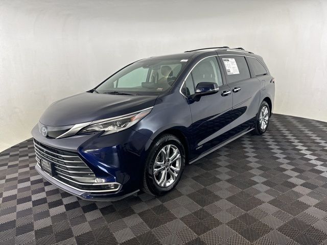 2021 Toyota Sienna Platinum