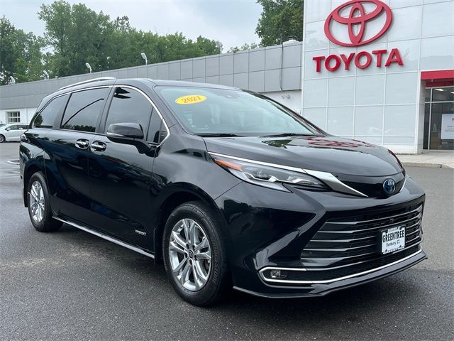 2021 Toyota Sienna Platinum