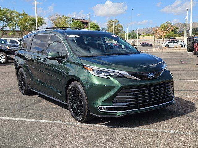 2021 Toyota Sienna Platinum