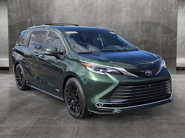 2021 Toyota Sienna Platinum