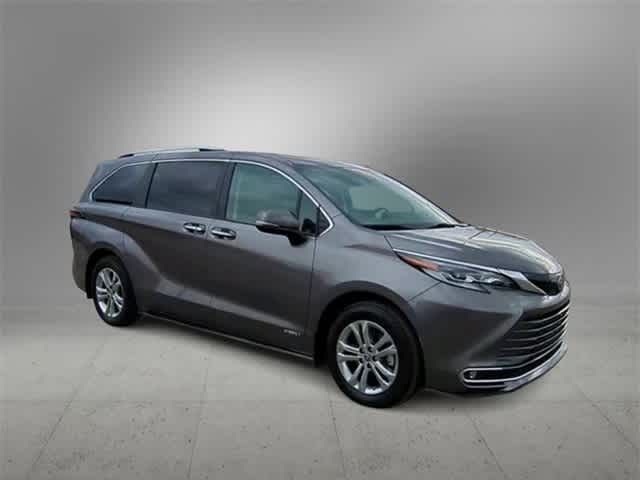 2021 Toyota Sienna Platinum