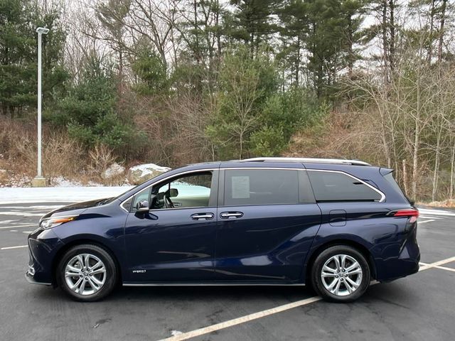 2021 Toyota Sienna Platinum