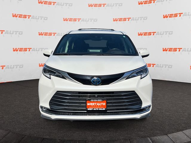 2021 Toyota Sienna Platinum