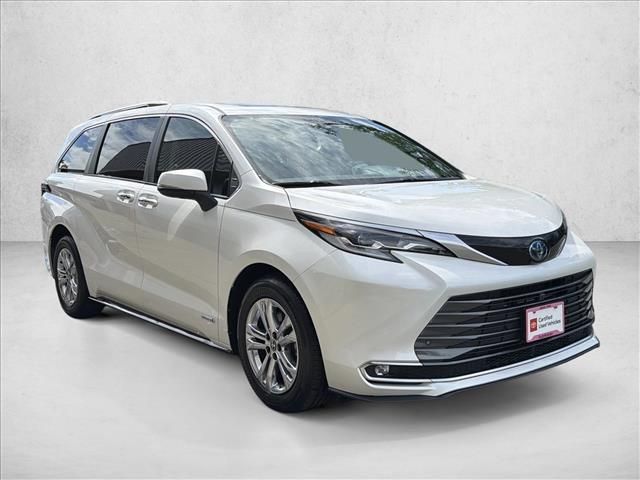 2021 Toyota Sienna Platinum