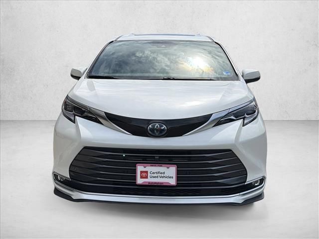 2021 Toyota Sienna Platinum