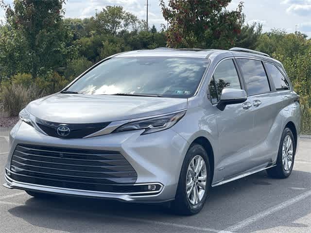 2021 Toyota Sienna Platinum