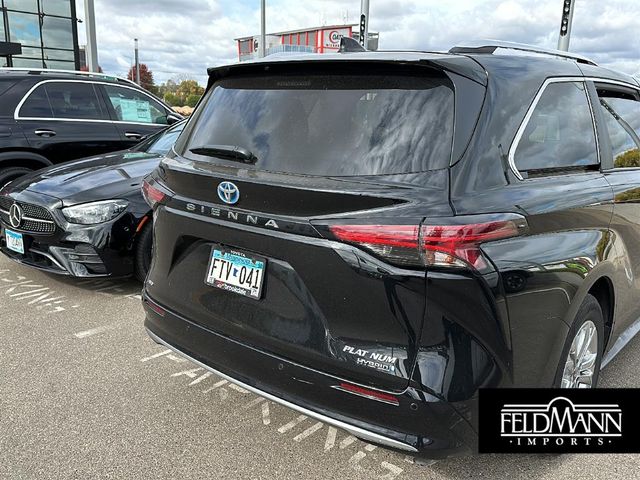 2021 Toyota Sienna Platinum