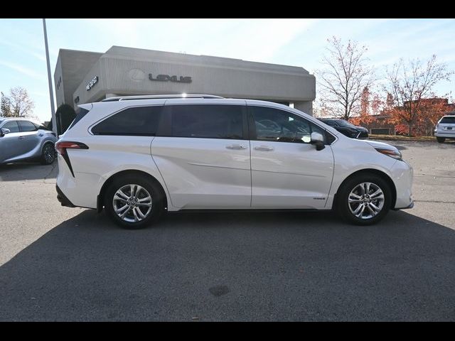 2021 Toyota Sienna Platinum