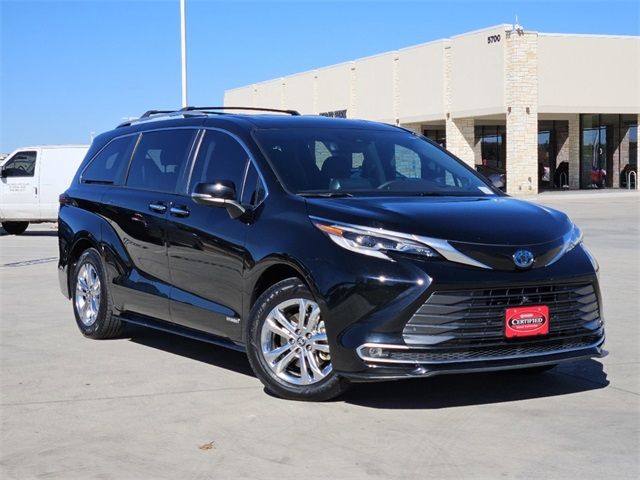 2021 Toyota Sienna Platinum