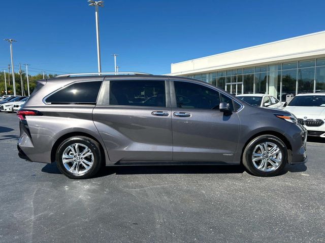 2021 Toyota Sienna Platinum