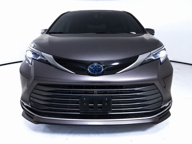 2021 Toyota Sienna Platinum