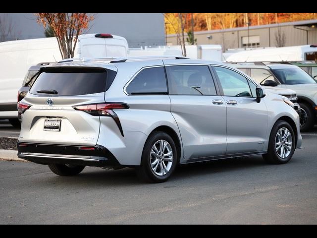 2021 Toyota Sienna Platinum