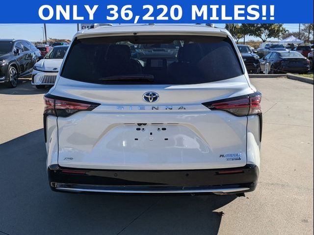 2021 Toyota Sienna Platinum