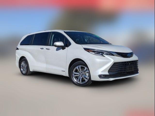 2021 Toyota Sienna Platinum