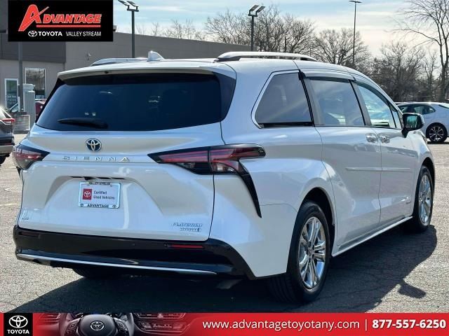 2021 Toyota Sienna Platinum