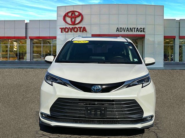 2021 Toyota Sienna Platinum